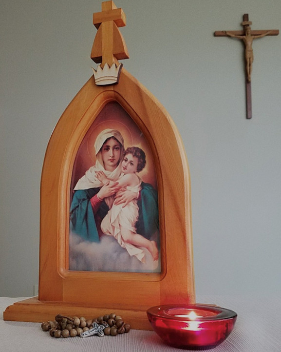Vierge Marie qui s’invite dans les maisons (photo : https://www.wikiwand.com/fr/Mouvement_de_Schoenstatt)